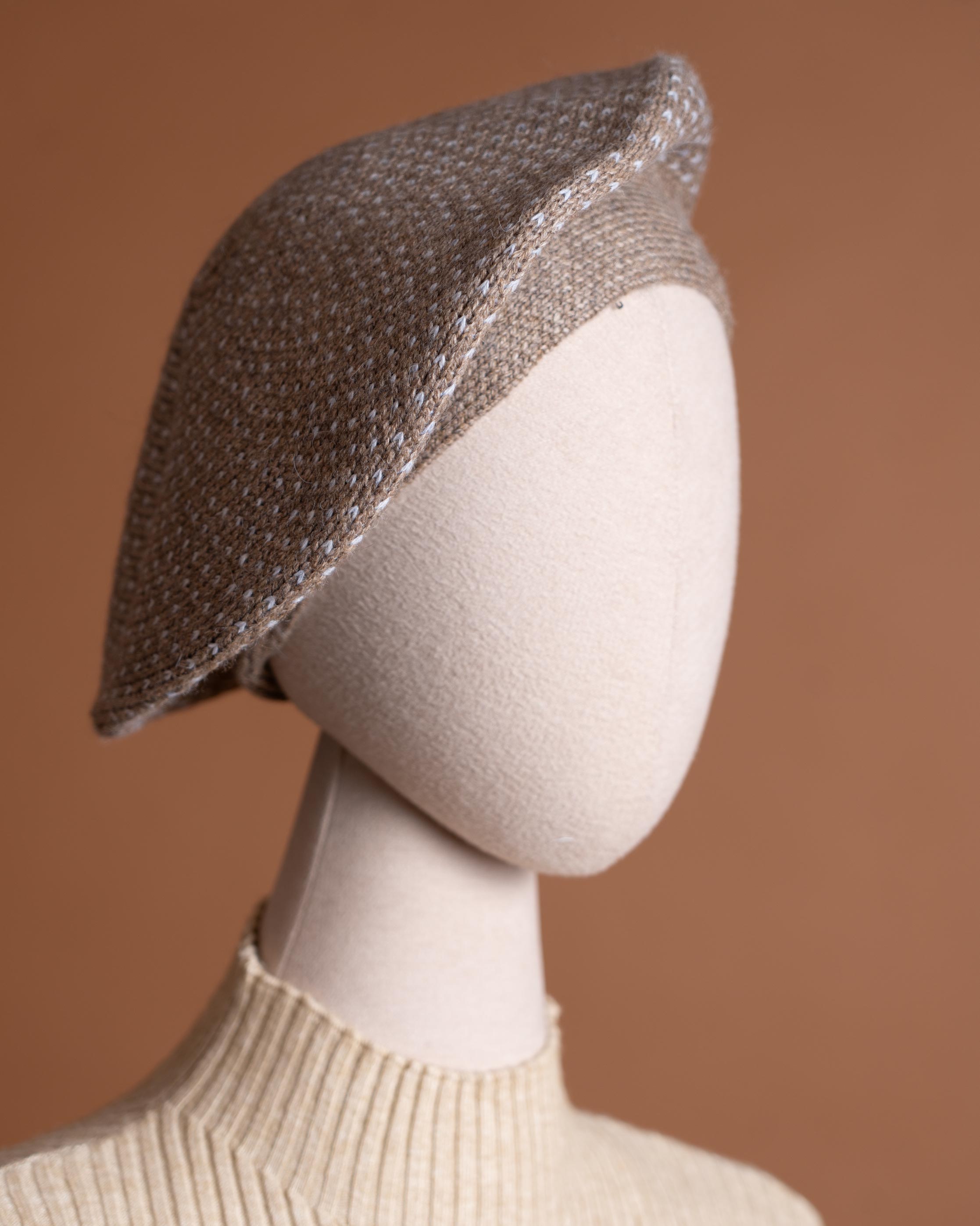 کلاه خالدار کرم